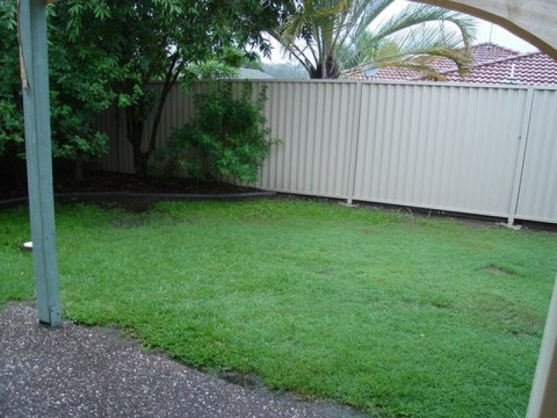 11/6 Buddy Holly Close, Parkwood QLD 4214