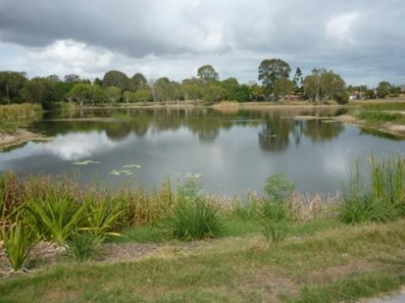 77 Elizabeth St, Hervey Bay QLD 4655