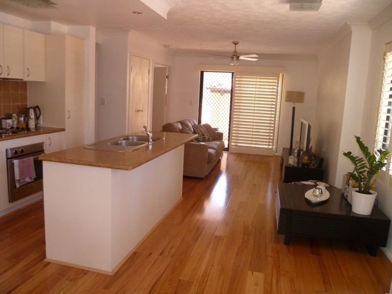 Chevron Island QLD 4217