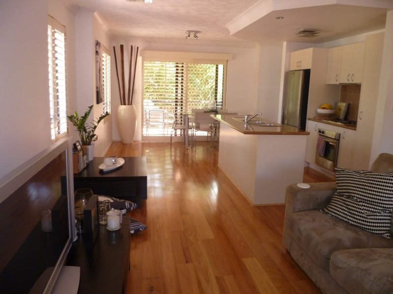 Chevron Island QLD 4217