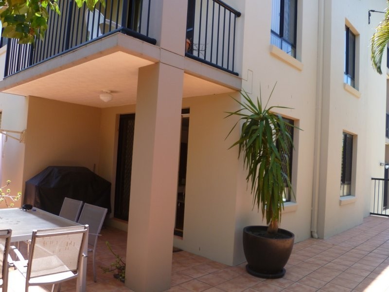 Chevron Island QLD 4217