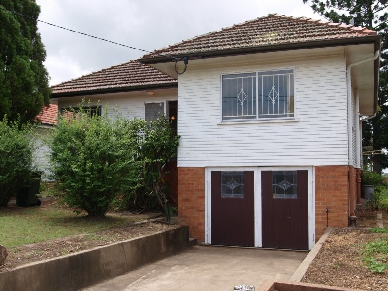 94 Waverley Road, Camp Hill QLD 4152