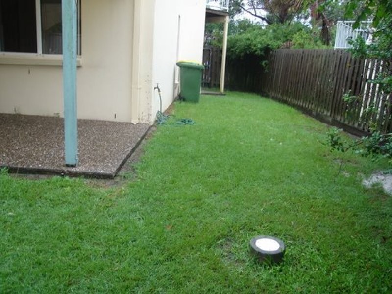 20/6 Buddy Holly Close, Parkwood QLD 4214