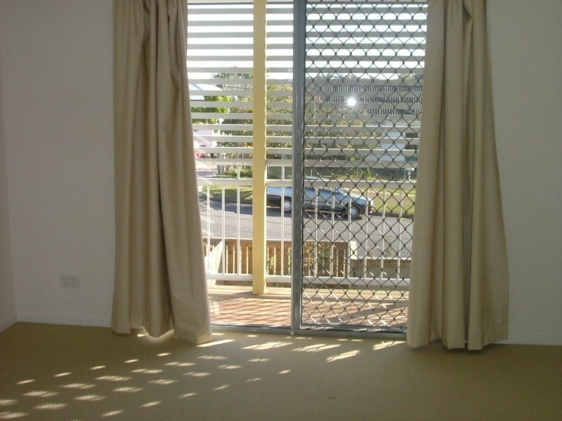 Holland Park QLD 4121