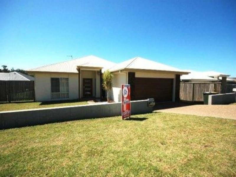 19 BAY PARK RD, Hervey Bay QLD 4655