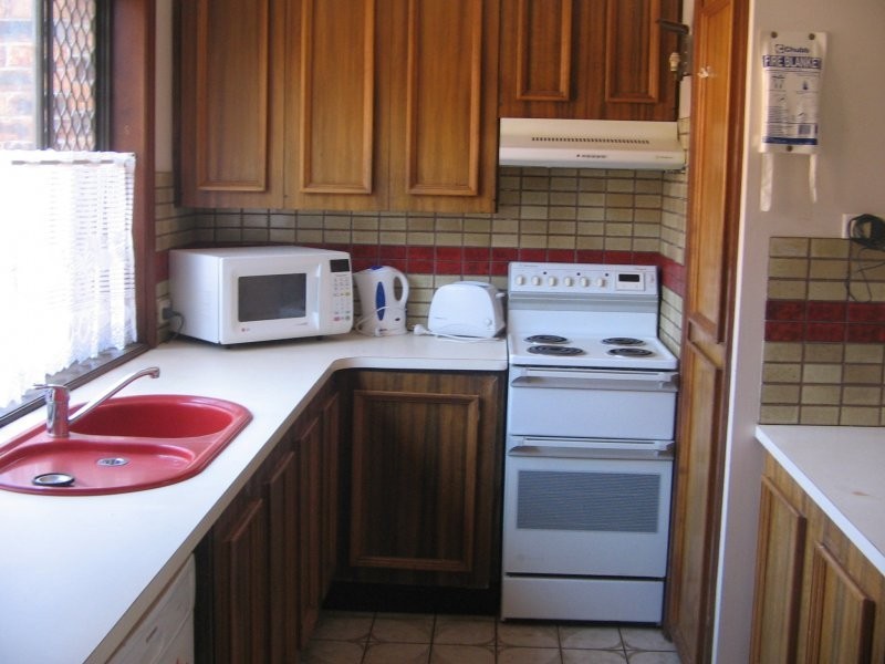 38 Barrett Street, Robertson QLD 4109