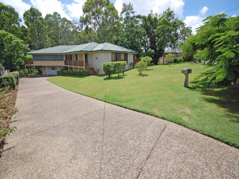 6 PENAMBER COURT, Benowa QLD 4217