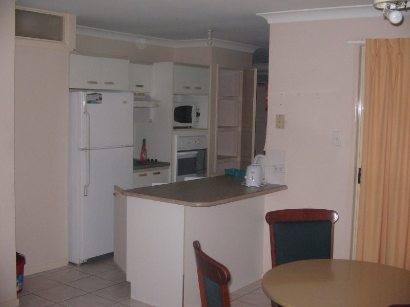 409 Kessels Road, Robertson QLD 4109