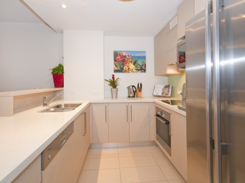 101/14 Oxley Ave, Woody Point QLD 4019