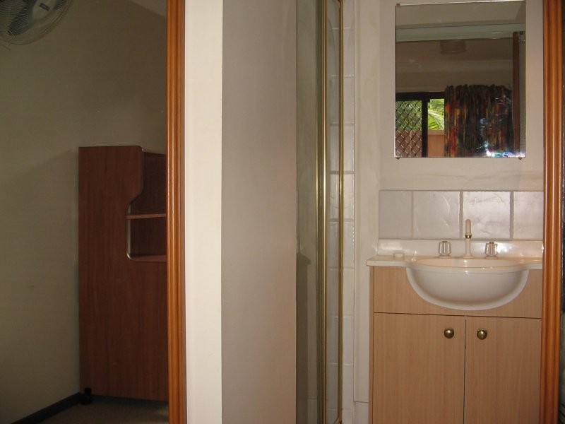 1/28 Barrett Street, Robertson QLD 4109