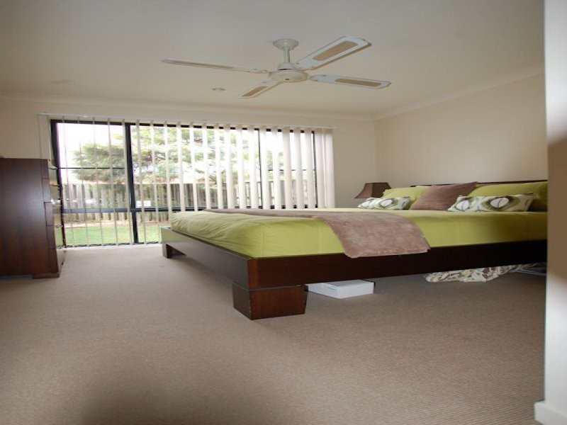 64/24 Amsonia Court,, Arundel QLD 4214