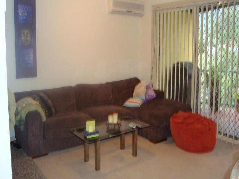 19/9 Santa Cruz Blvd, Clear Island Waters QLD 4226