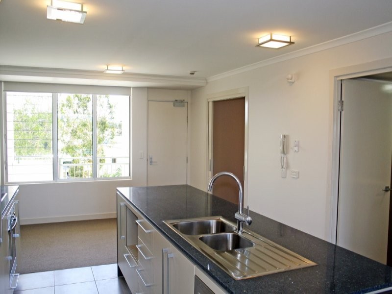 2302 No 1 Mungar Street, Maroochydore QLD 4558