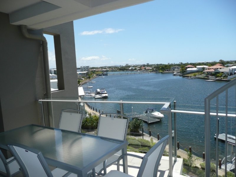 57/7 Grand Parade, Kawana Island QLD 4575