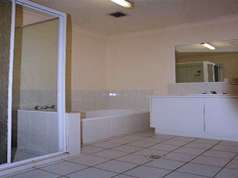 34/3 Arundel Dve, Arundel QLD 4214
