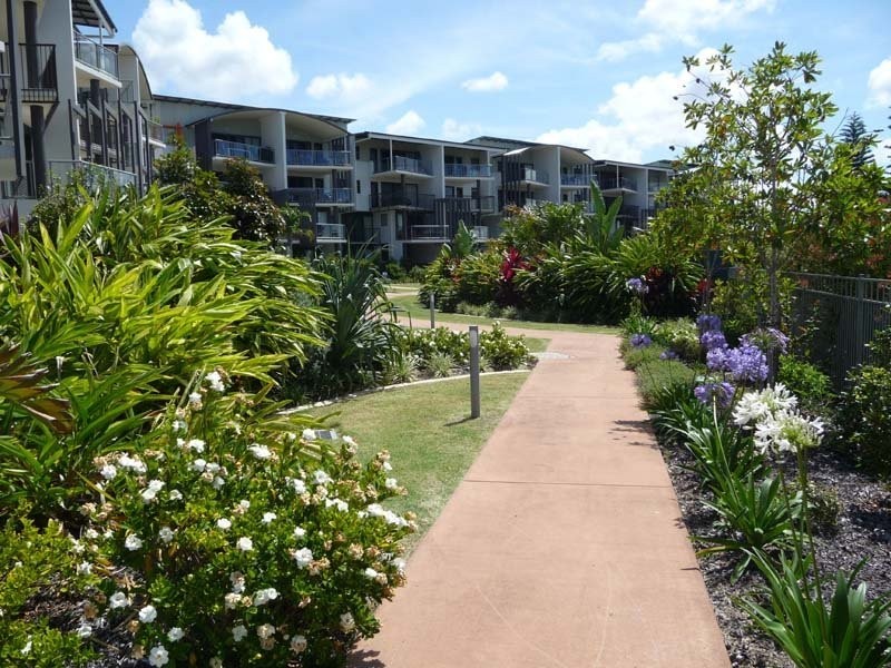 29/10 Grand Parade, Kawana Island QLD 4575