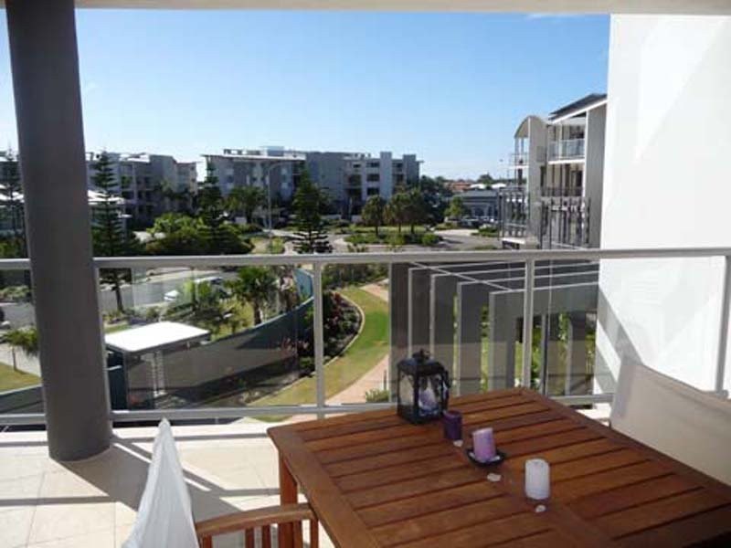 43/10 Grand Parade, Kawana Island QLD 4575