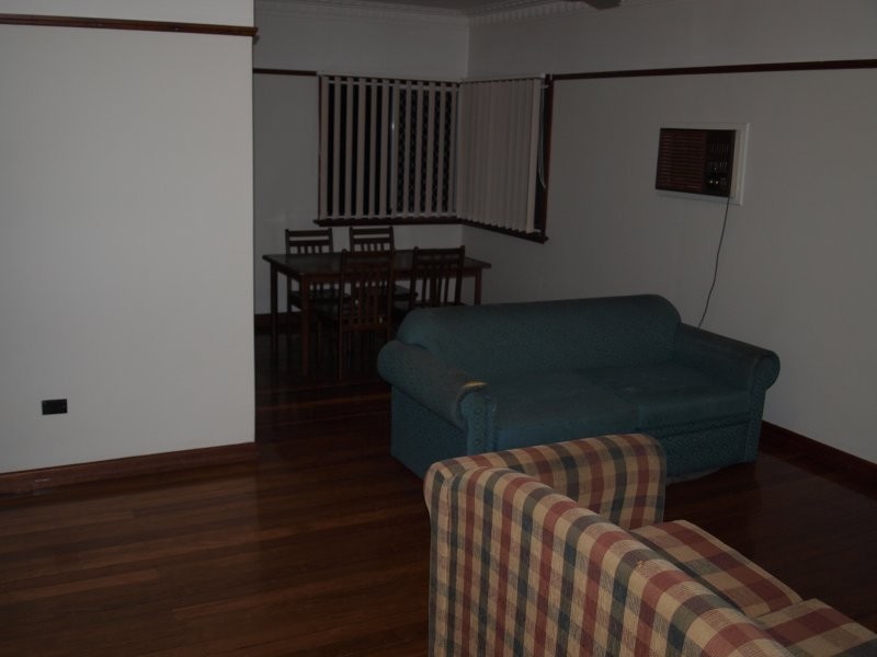 25 Nyleta Street, Coopers Plains QLD 4108