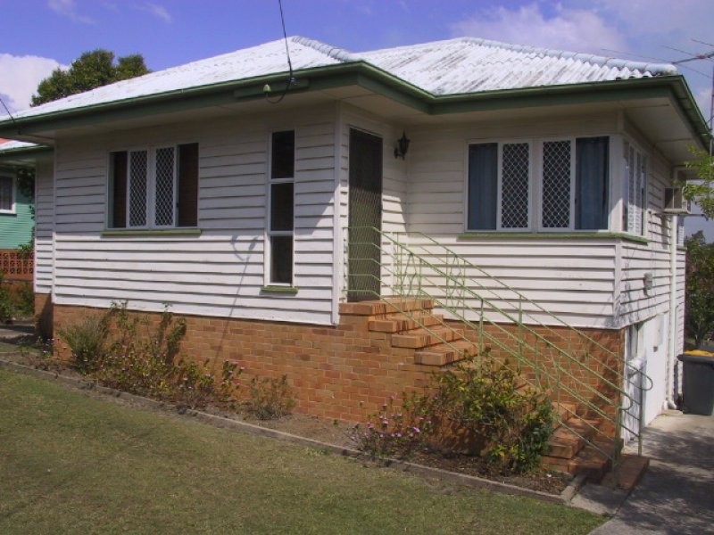 25 Nyleta Street, Coopers Plains QLD 4108