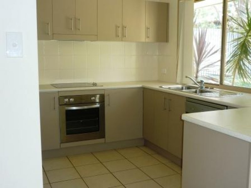 A2/36 Tavistock Street, Torquay QLD 4655