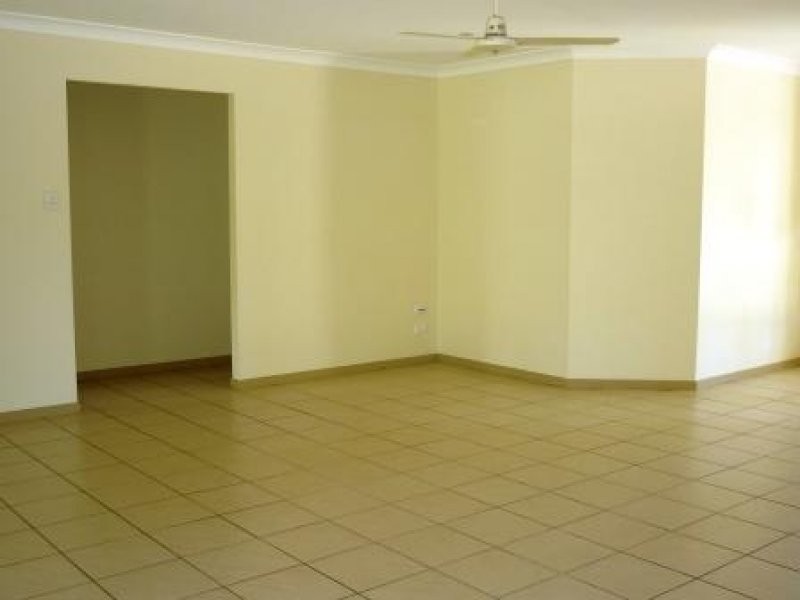 A2/36 Tavistock Street, Torquay QLD 4655