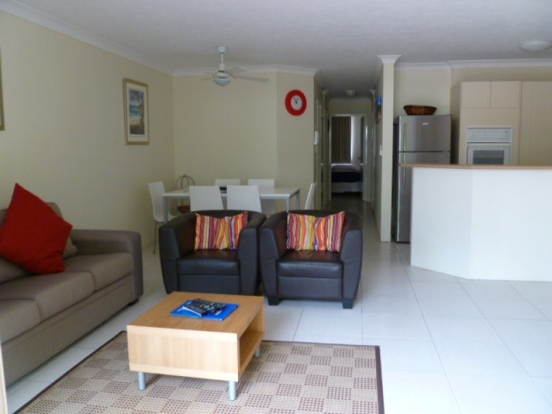 15 Santa Monica Blvd, Miami QLD 4220