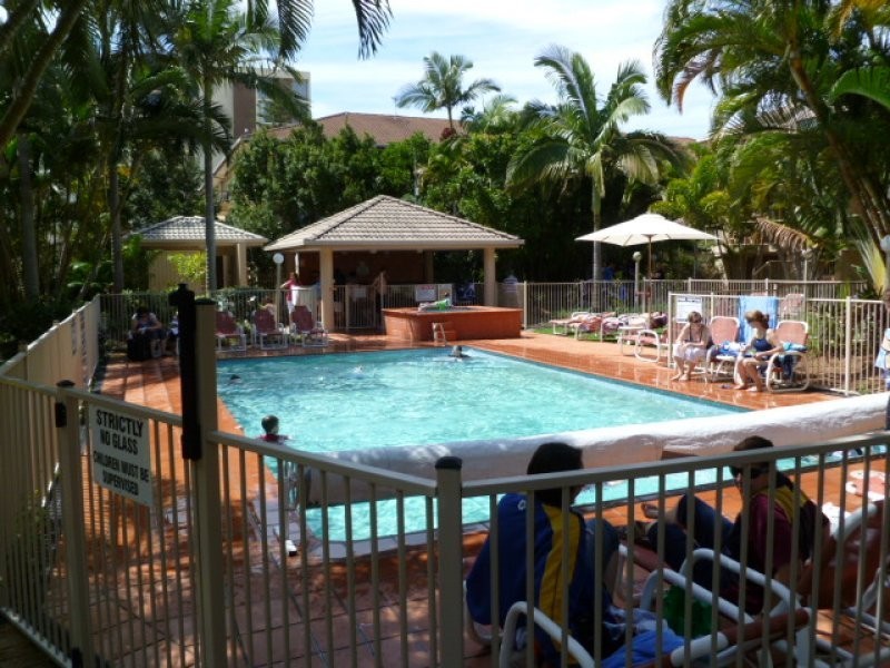 15 Santa Monica Blvd, Miami QLD 4220