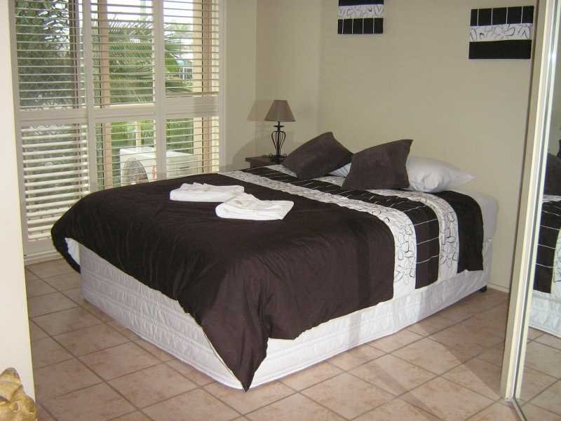 15 Santa Monica Blvd, Miami QLD 4220