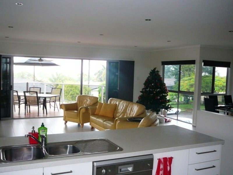 13 Kirkhill Street, Brighton QLD 4017