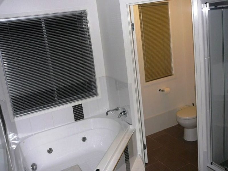 13 Kirkhill Street, Brighton QLD 4017