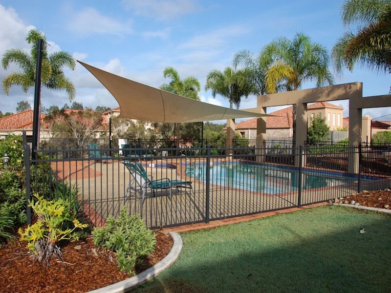 53/24 Amsonia Court,, Arundel QLD 4214