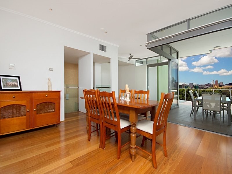 590/20 Anthony Street, West End QLD 4101