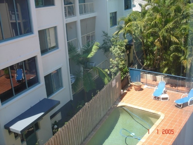 13/4 Adori Street, Chevron Island QLD 4217
