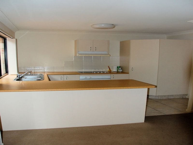 24 Amsonia Court,, Arundel QLD 4214