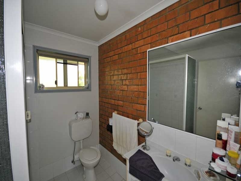 99 Barbaralla Drive, Springwood QLD 4127