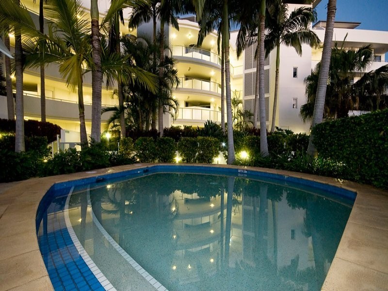 13 Nicklin Way, Minyama QLD 4575