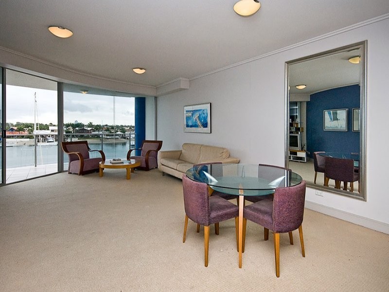 13 Nicklin Way, Minyama QLD 4575