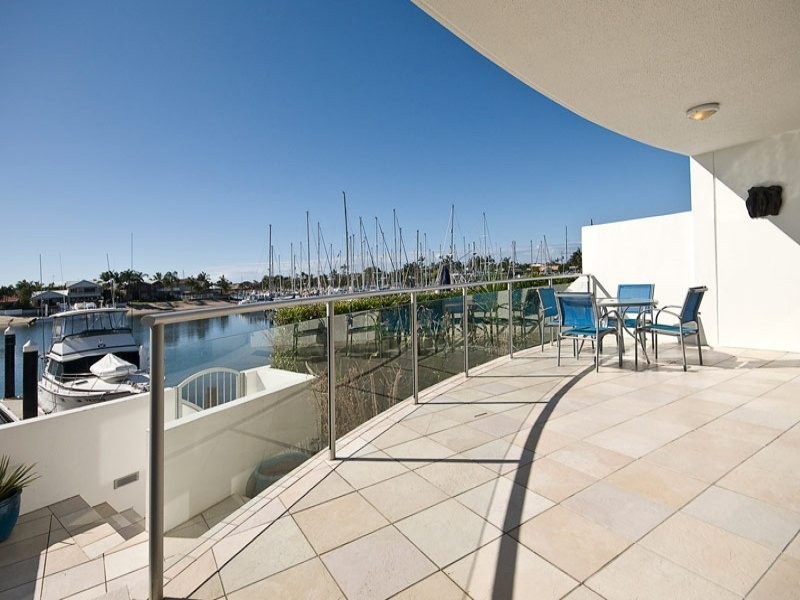 13 Nicklin Way, Minyama QLD 4575