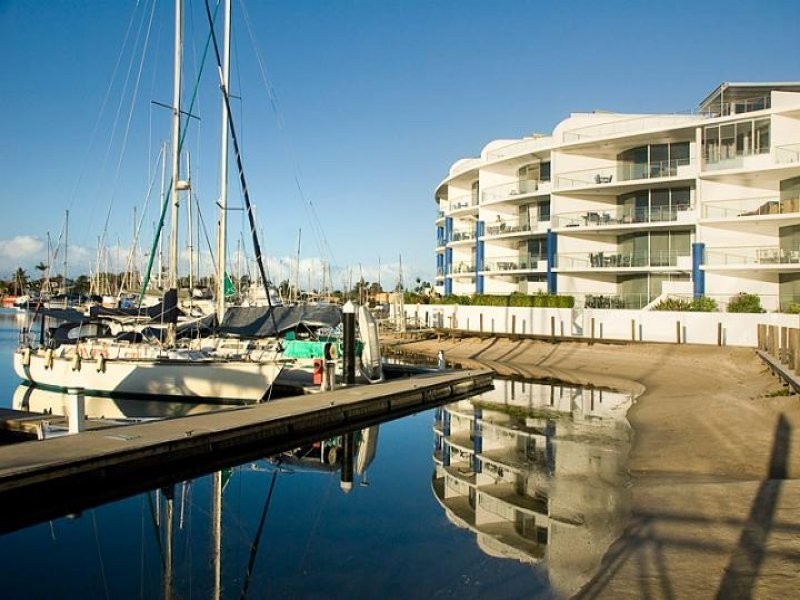 13 Nicklin Way, Minyama QLD 4575