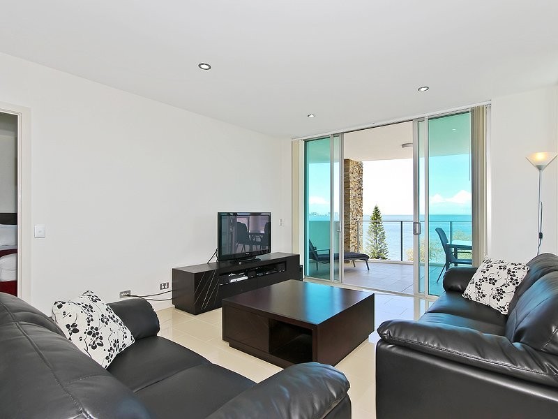 3/1Angus Cnr Angus&Hornibrook Esplanade, Clontarf QLD 4019