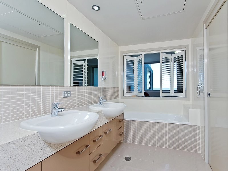 3/1Angus Cnr Angus&Hornibrook Esplanade, Clontarf QLD 4019