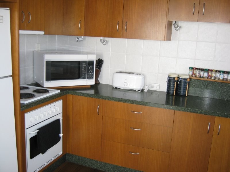 38 RIVERVIEW PDE, Surfers Paradise QLD 4217