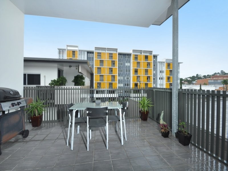 28 Masters Street, Newstead QLD 4006