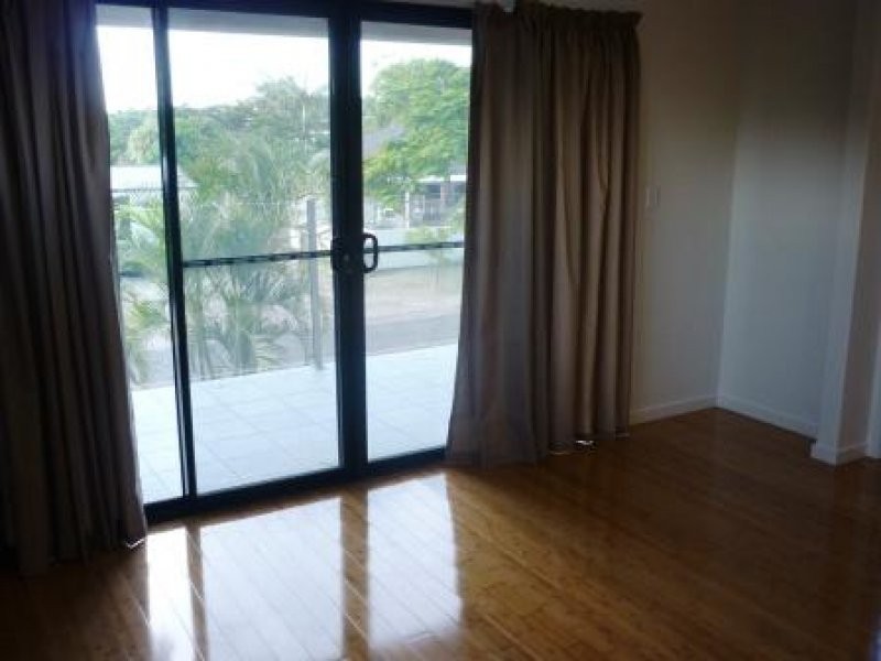 4/19 King St, Urangan QLD 4655