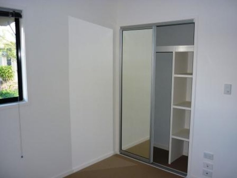 4/19 King St, Urangan QLD 4655