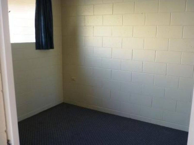 494 The Esplanade, Torquay QLD 4655