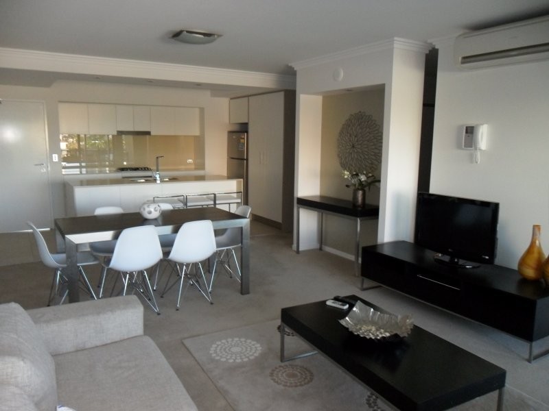 26 /53 Darrambal, Surfers Paradise QLD 4217