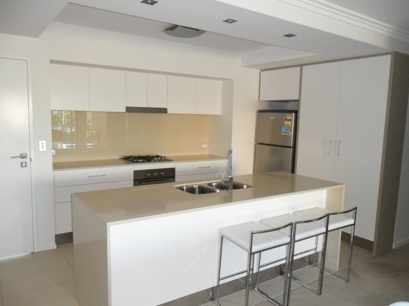 26 /53 Darrambal, Surfers Paradise QLD 4217