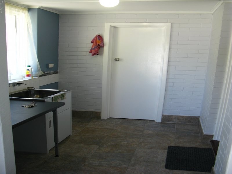 Parade Road, Withers WA 6230