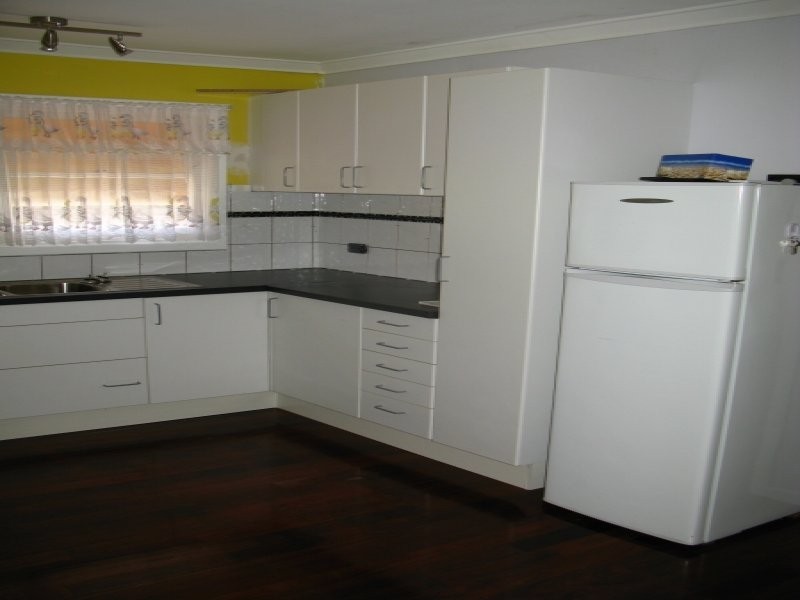 Parade Road, Withers WA 6230